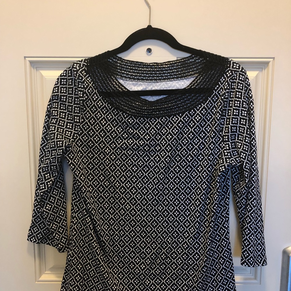 Croft & Barrow Long sleeved Black & White  T-shirt